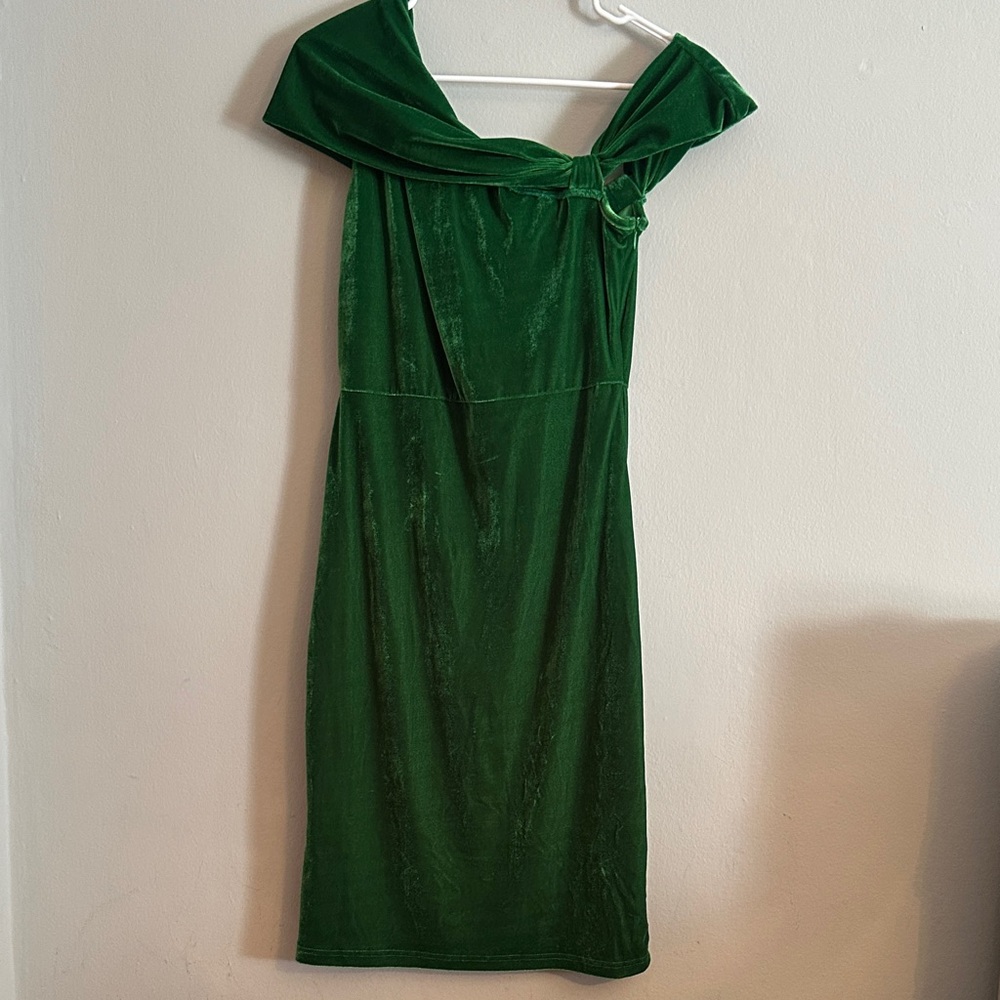 SHEIN Emerald One Shoulder Dress - NWOT